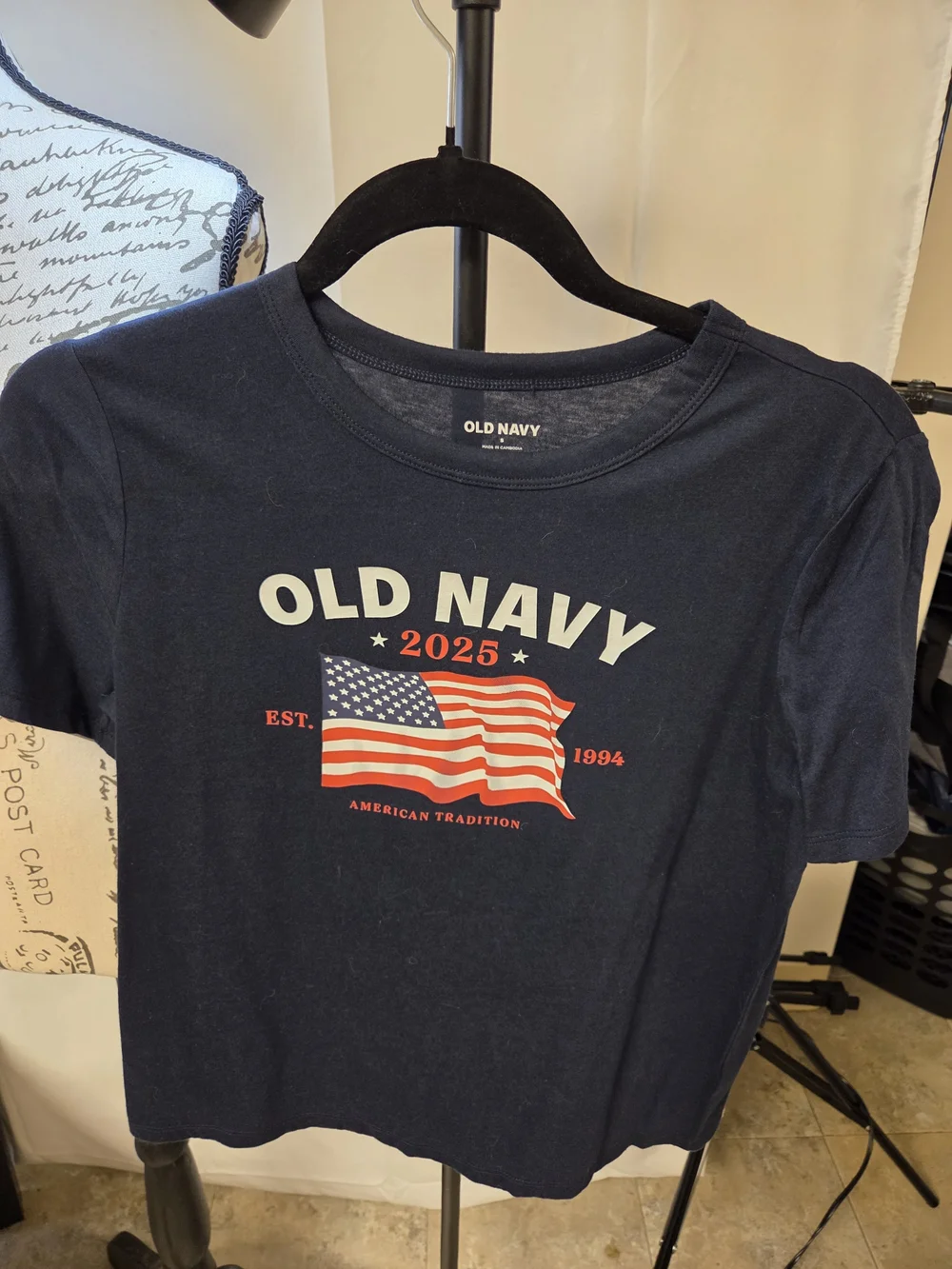Old Navy Navy Graphic Crop Tee with Flag Print